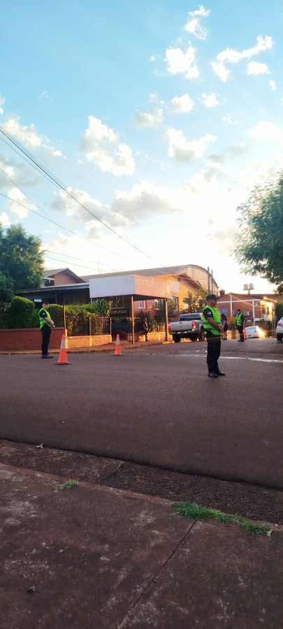 Seguridad en las escuelas: la Policía despliega un operativo integral por el inicio del ciclo lectivo 2026 4 8 - policia 4 - 7