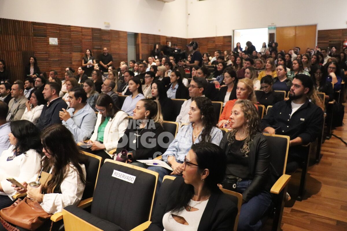 Especialistas analizaron consumos problematicos con base cientifica en congreso provincial en Misiones 5 - 3