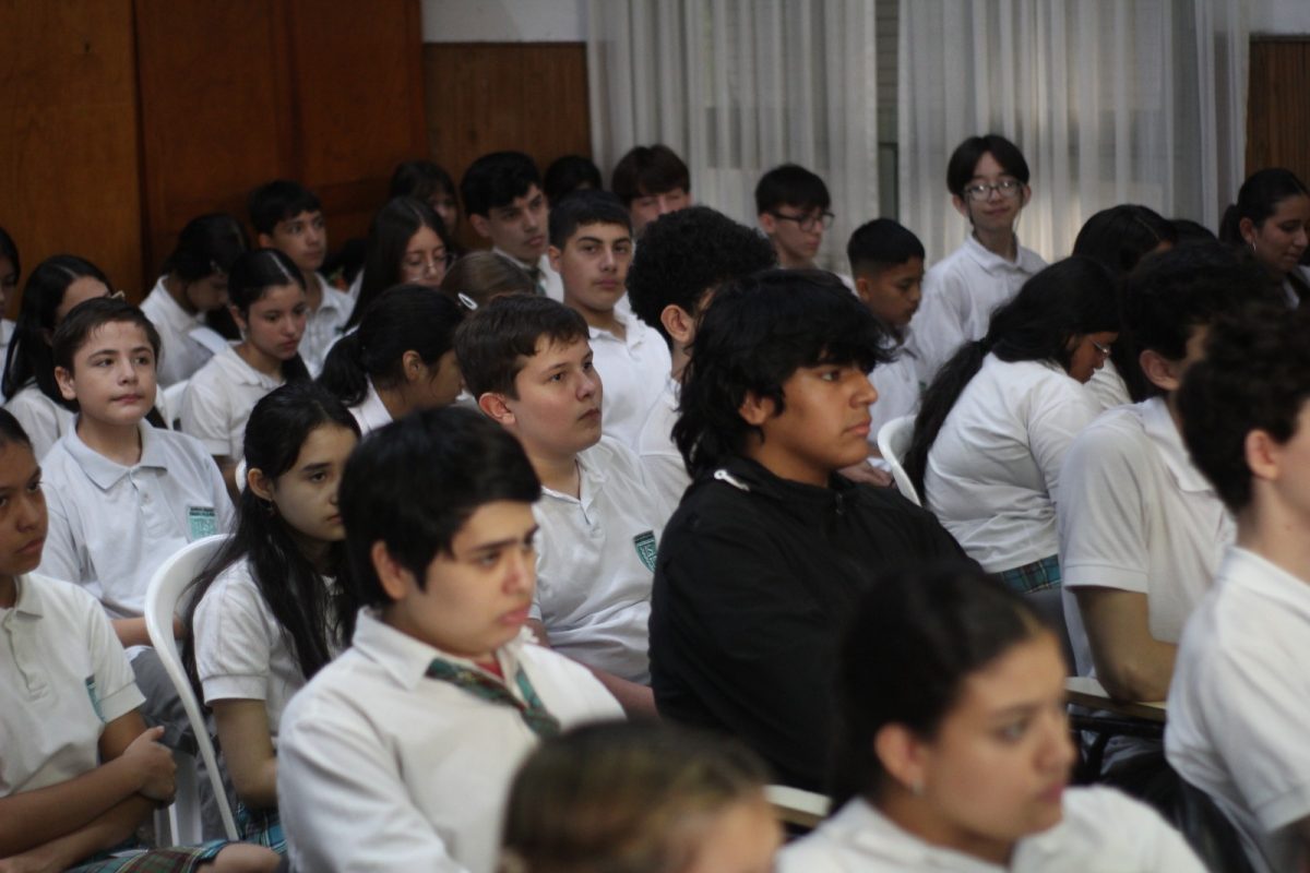Estudiantes posadenos rindieron homenaje a los Veteranos y Caidos en Malvinas con una jornada de reflexion escolar 8 - 3