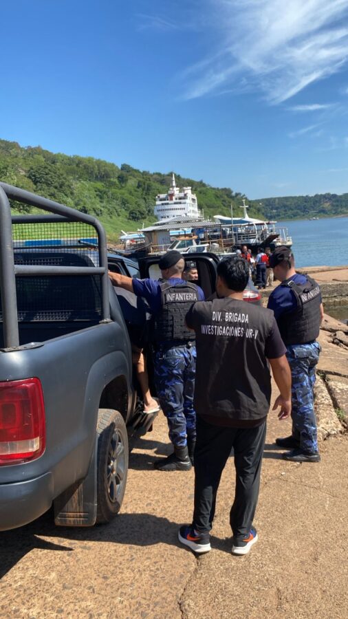 PARAGUAYO EXPULSADO 3 - 5