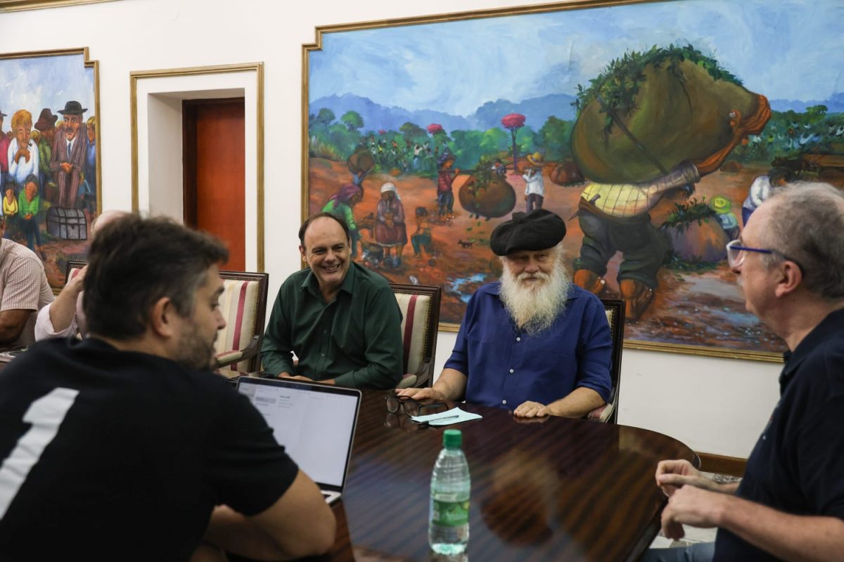 Passalacqua recibio a yerbateros y respalda un reclamo judicial por el INYM 3 - 1