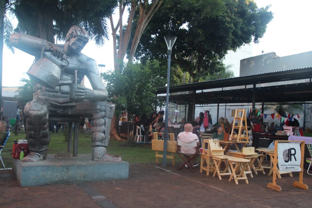 Posadas impulso el talento local con un show que reunio a artistas de toda la provincia 10 - 7