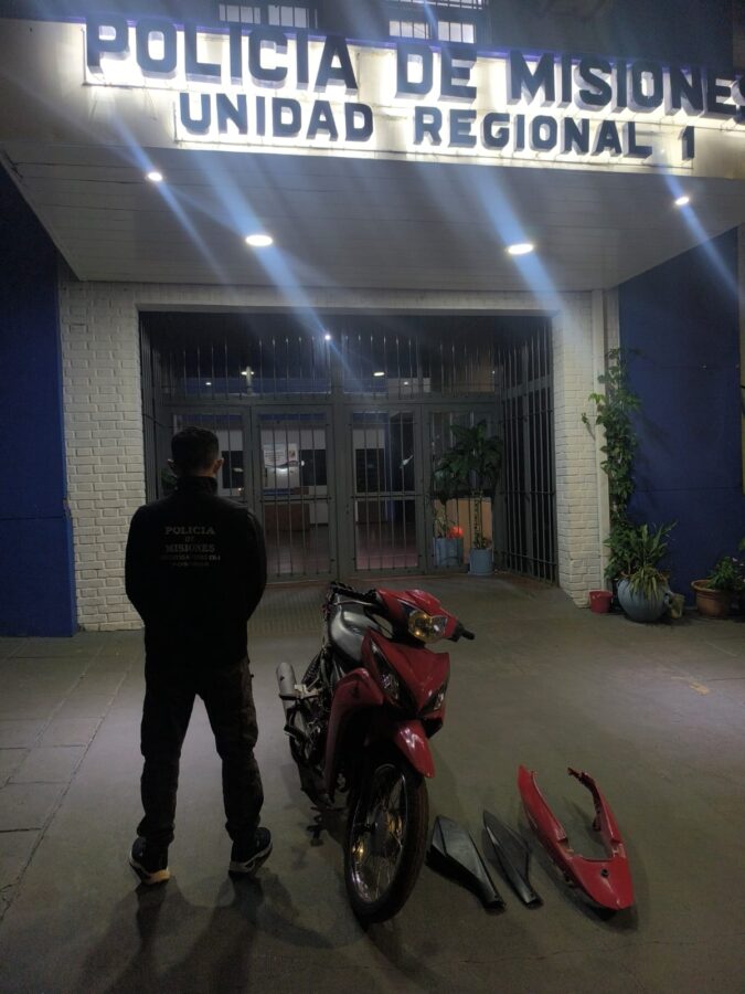 Recuperan moto robada y secuestran otros cuatro rodados en Pozo Azul 1 2 - Recuperan moto robada con camaras lectoras de patentes y secuestran otros cuatro rodados en Pozo Azul 3 - 1