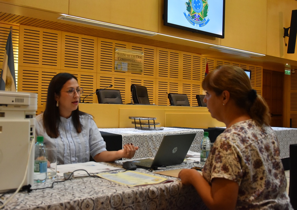 La Legislatura misionera facilita gestiones del Consulado de Brasil con atención gratuita 2 4 - gestiones consulado 7 - 3