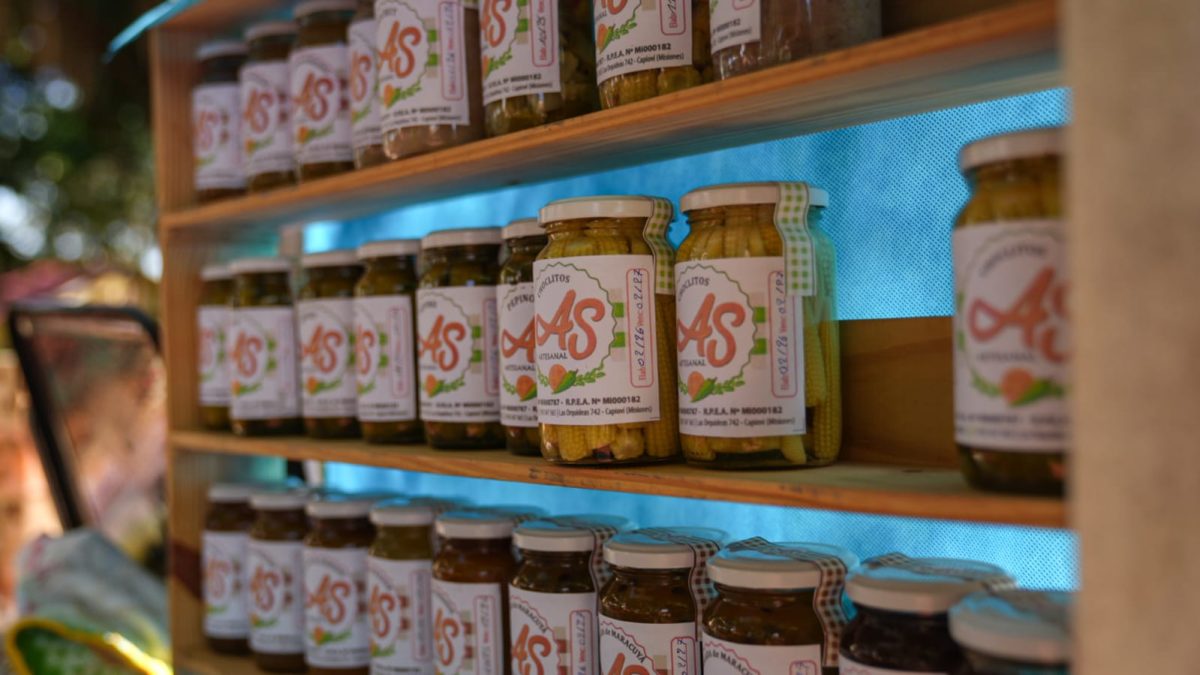 Capioví, epicentro de Pascua: Passalacqua resaltó el modelo comunitario 6 12 - passalacqua en capiovi 6 - 11