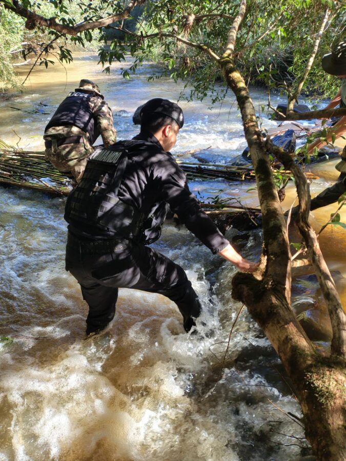 Desmantelan trampas ilegales para pesca en arroyos de Ruiz de Montoya 4 8 - trampas 4 - 7