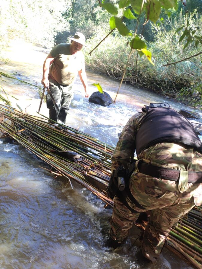 Desmantelan trampas ilegales para pesca en arroyos de Ruiz de Montoya 6 12 - trampas 6 - 11