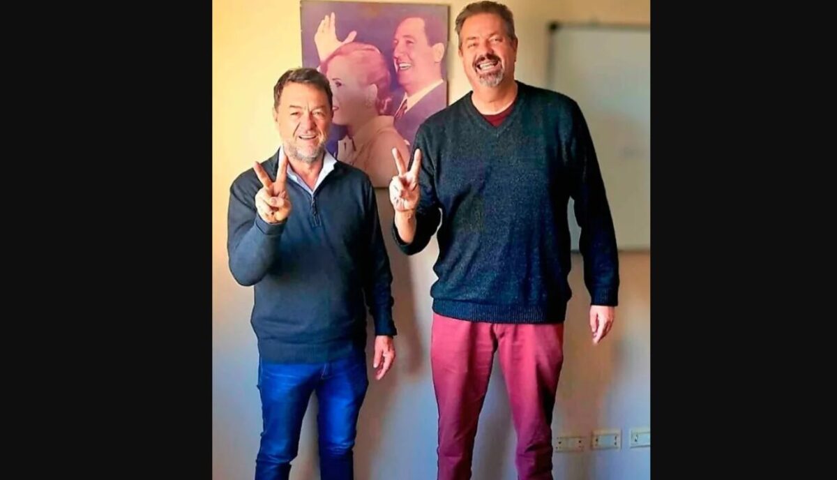 Cacho Barbaro Los libertarios misioneros tienen un chip en la cabeza y repiten todo lo de Buenos Aires - 5