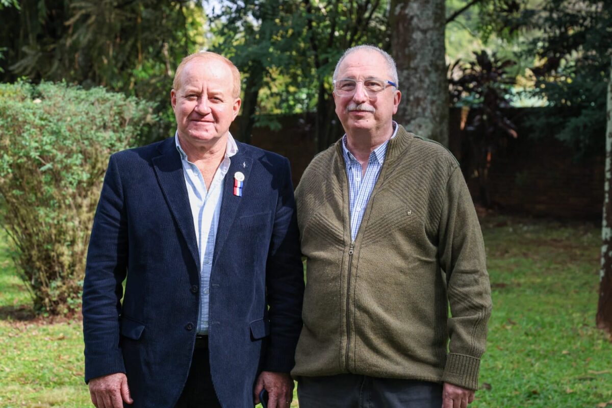 Misiones fortalece relaciones con Paraguay tras reunión entre Passalacqua y el Gobernador de Itapúa 4 8 - Misiones fortalece relaciones con Paraguay tras reunion entre Passalacqua y el Gobernador de Itapua 3 - 7