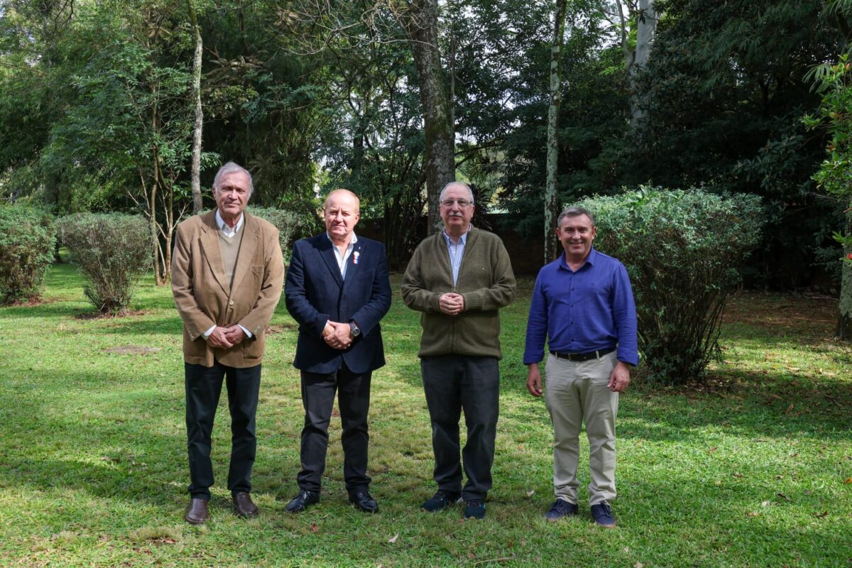 Misiones fortalece relaciones con Paraguay tras reunión entre Passalacqua y el Gobernador de Itapúa 1 2 - Misiones fortalece relaciones con Paraguay tras reunion entre Passalacqua y el Gobernador de Itapua 4 - 1