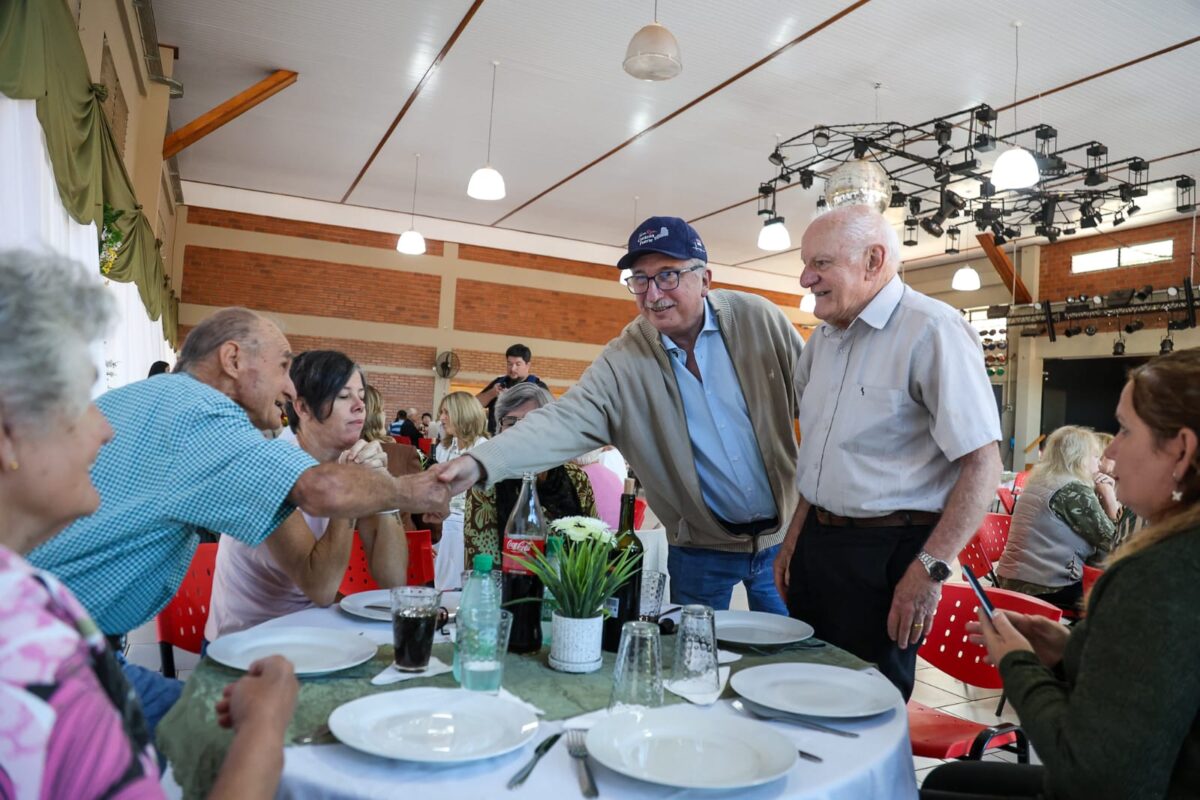 Passalacqua celebro el 106° aniversario de Montecarlo con un almuerzo junto a pioneros 3 - 7