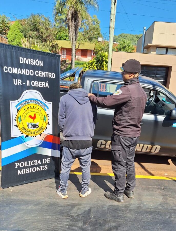 Tres detenidos bienes recuperados y un auto robado secuestrado tras operativos en zona centro 1 - 3