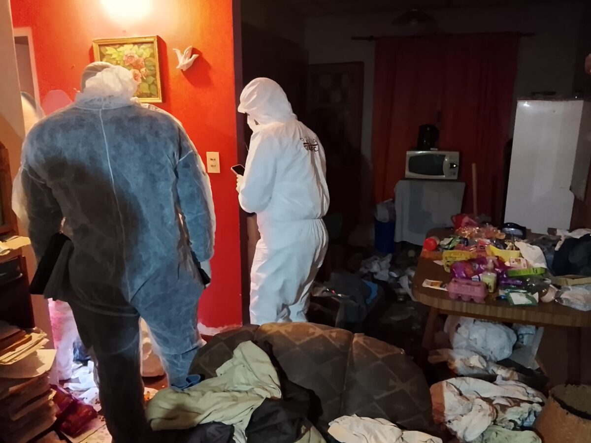 Vecinos alertaron por malos olores y hallaron un cuerpo en descomposicion en la chacra 32 33 de Posadas 1 - 1