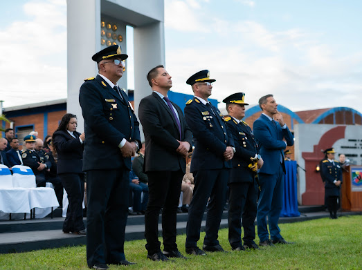 aniversario policia 8 - 13