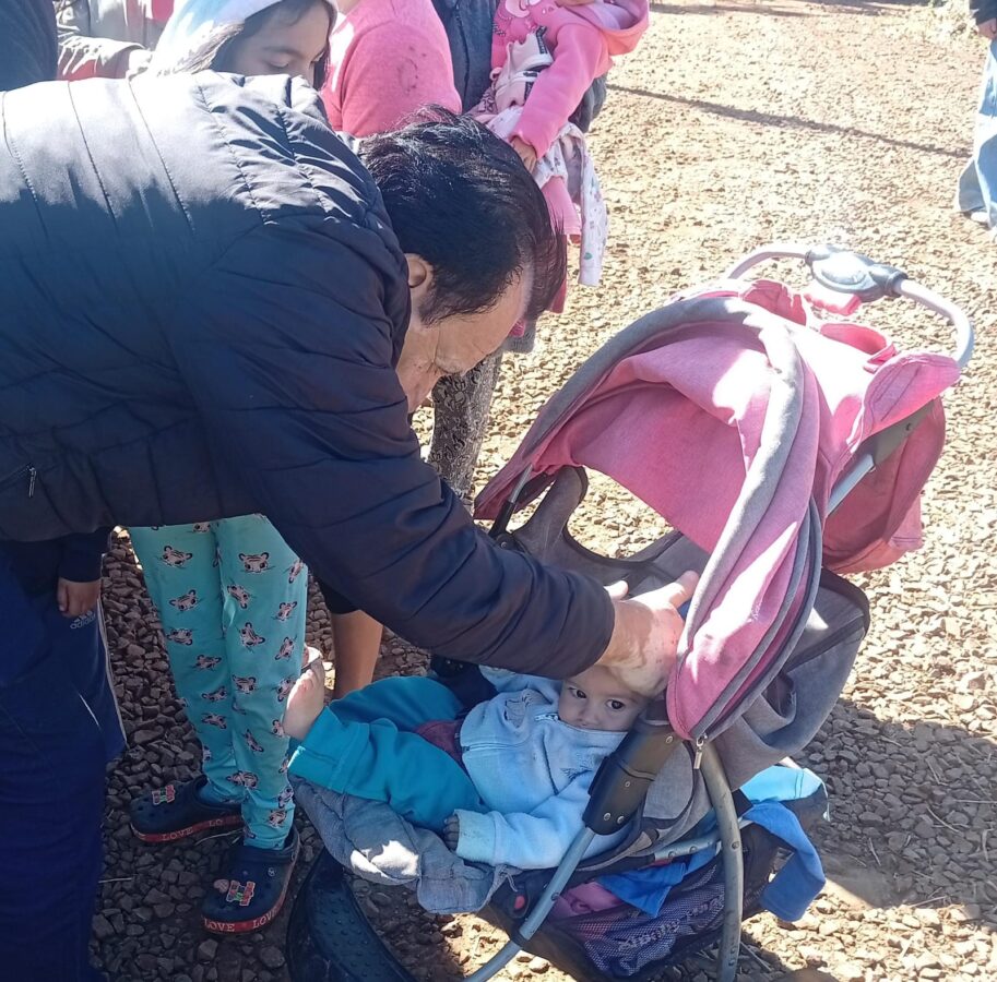 La Clínica del Juguete ahora también busca abrigos para enfrentar el frío en los barrios más vulnerables 5 10 - clinica del juguete 4 - 9