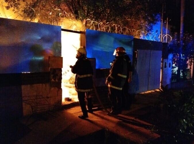 incendio depósito (2)