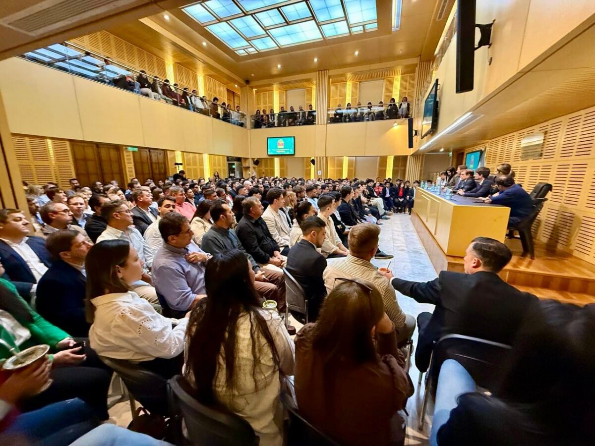 Rovira impulsa propuesta legislativa para que Misiones financie obras e infraestructura con emisión de bonos 2 4 - legislatura 2 - 3