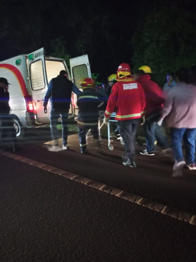 Una maniobra de sobrepaso terminó en un choque frontal con familias heridas en la Ruta 14 4 8 - maniobra sobrepaso 4 - 7