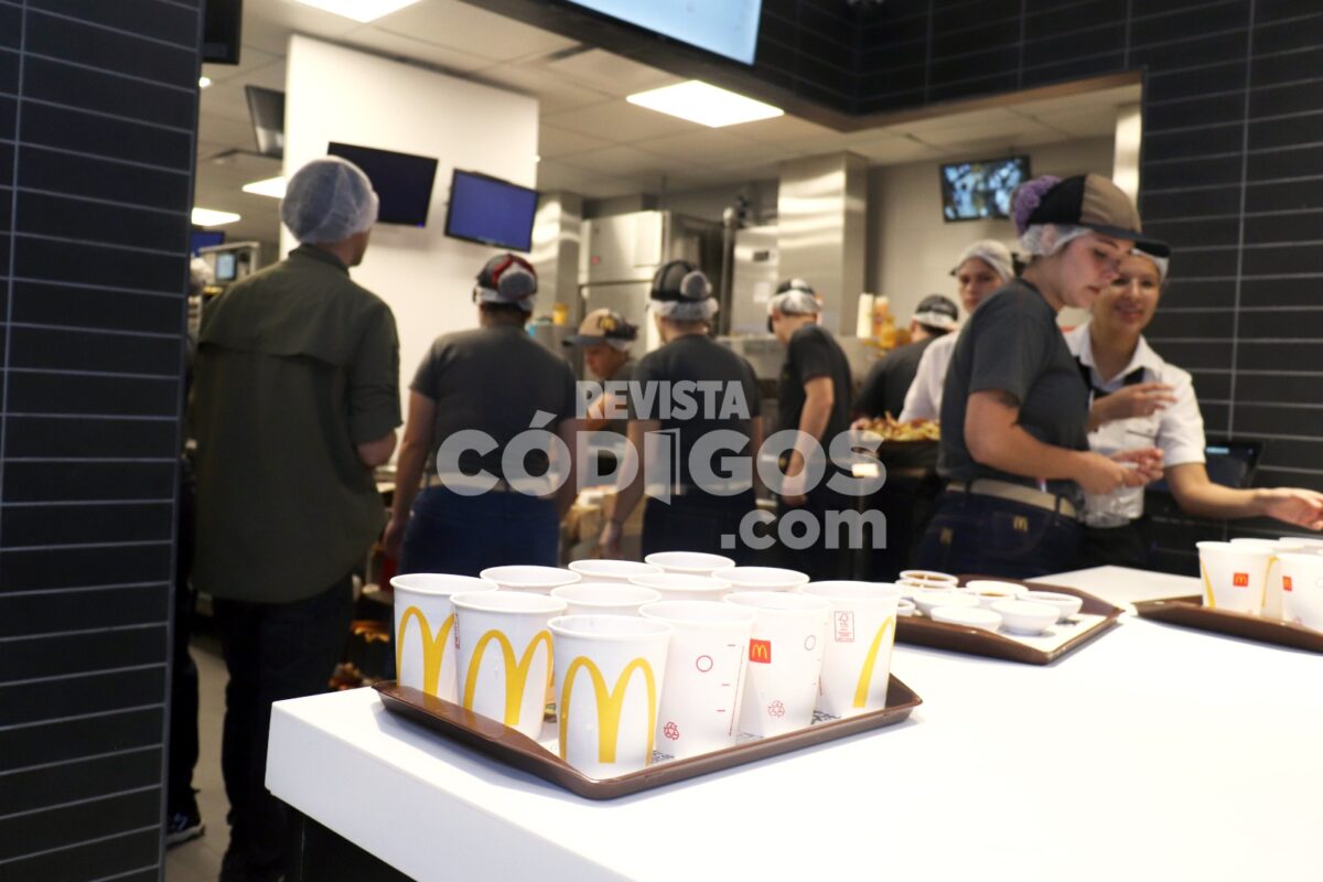 mc donalds posadas 8 - 13