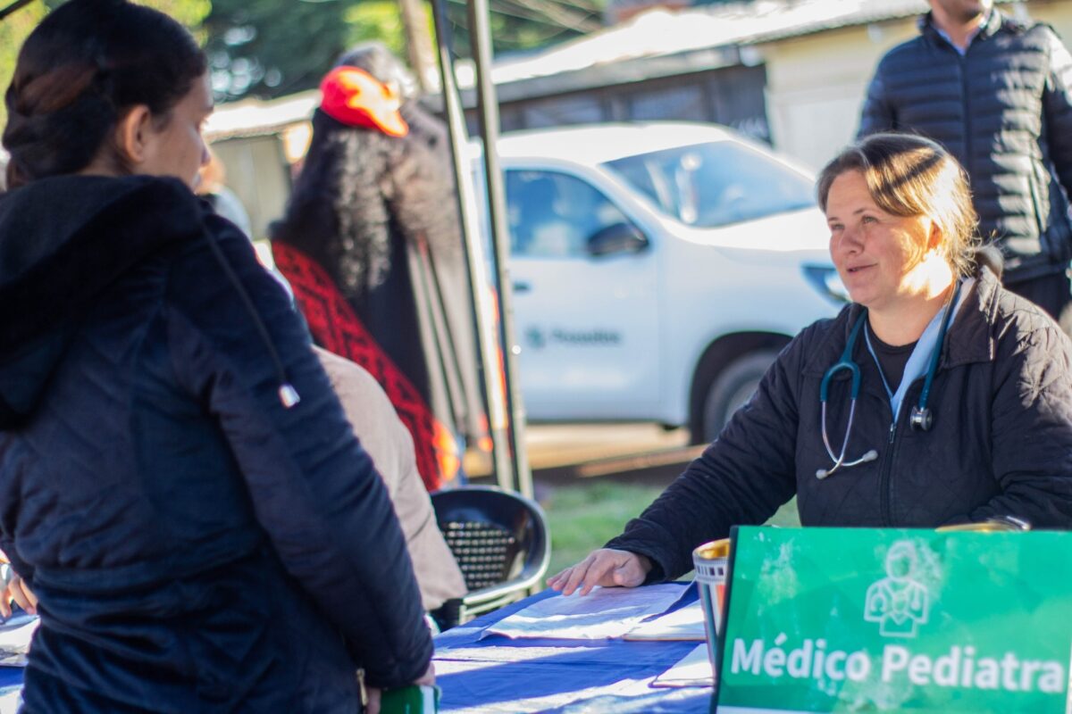 Stelatto recorrió operativo de salud en la chacra 247: "La gente necesita acciones concretas y resultados" 6 12 - operativo salud posadas 6 - 11