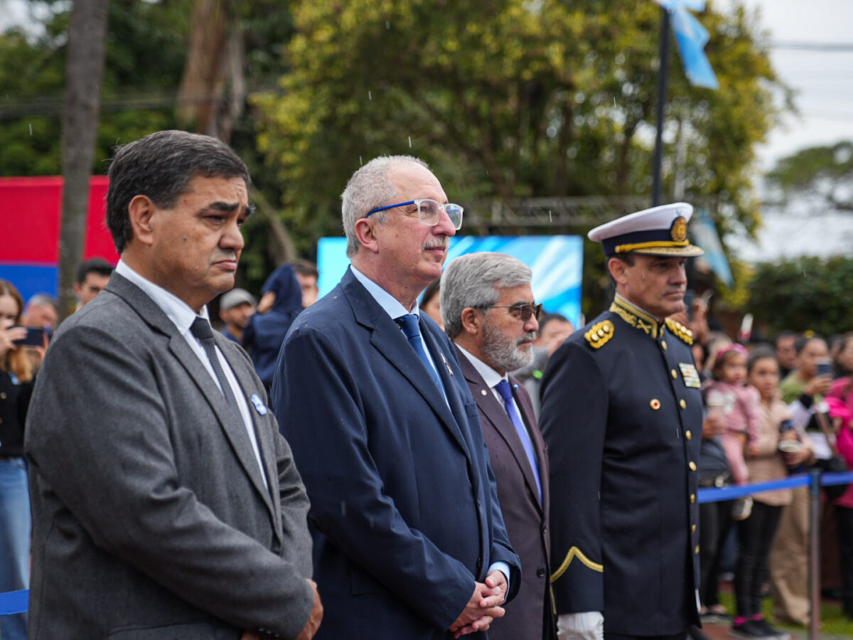 Passalacqua reclamó mayor atención del Gobierno nacional y afirmó que “la Revolución de Mayo sigue inconclusa” 2 4 - passalacqua 25 de mayo 2 - 3