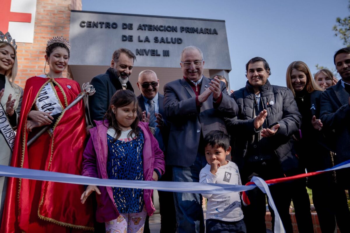Passalacqua acompañó acto por el aniversario de El Alcázar y llamó a los misioneros a "tirar juntos del carro" 13 26 - passalacqua el alcazar 10 - 25