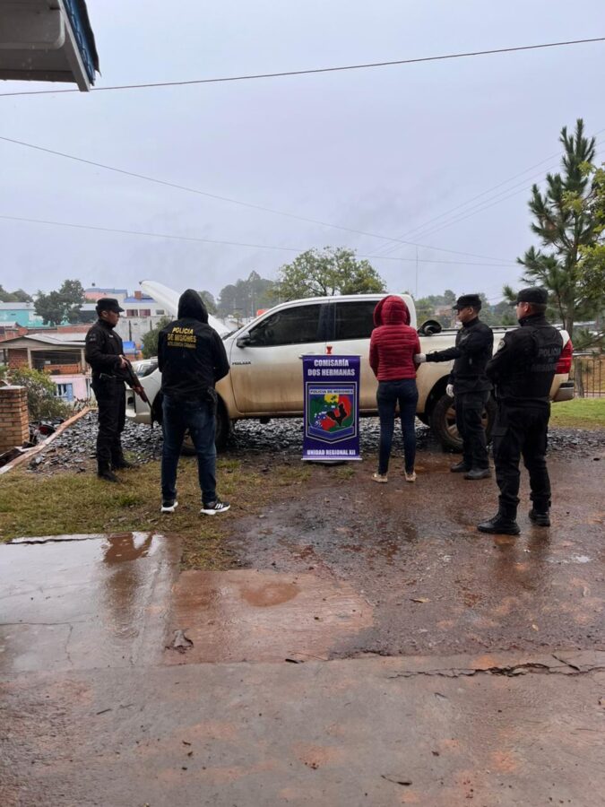 Cayó una mujer vinculada al robo armado de una camioneta en Brasil: buscan al presunto cómplice 2 4 - robo camioneta 2 - 3