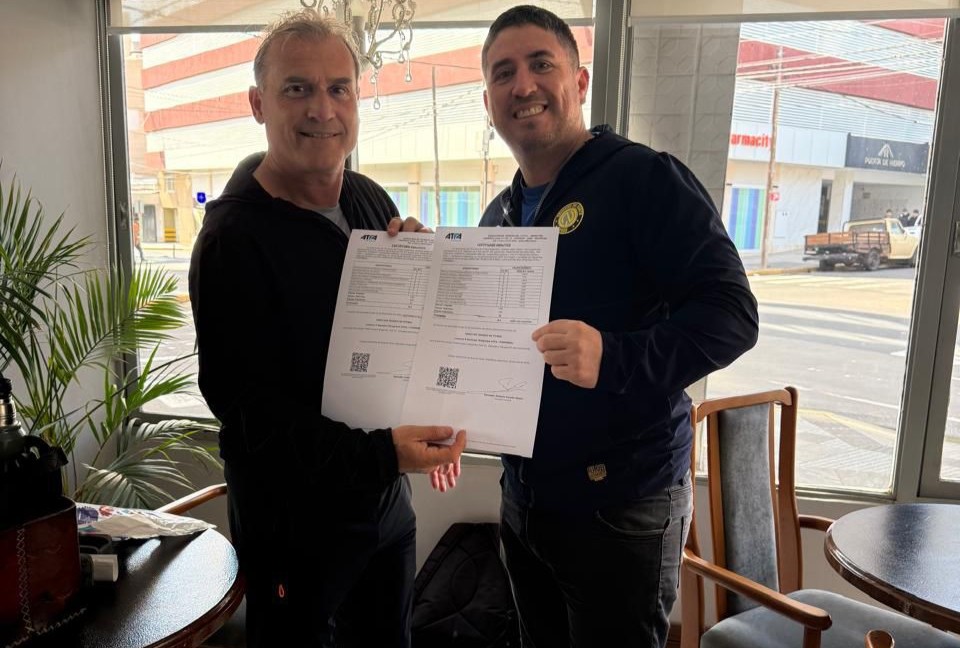 Adrián Álvarez dejó de ser el director técnico de Crucero del Norte 1 2 - Adrian Alvarez dejo de ser el director tecnico de Crucero del Norte - 1