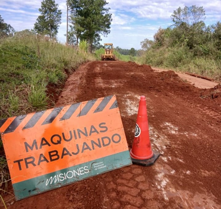 Vialidad avanza con el mantenimiento integral de la ruta provincial 222 1 2 - DPV RP 222 0626 5 - 1