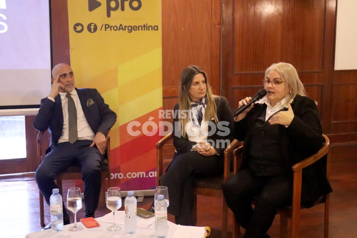 Lospennato no descartó que Macri vuelva a competir por la Presidencia y dijo que el PRO "debe presentar una opción propia" 1 2 - Lospennato no descarto que Macri vuelva a competir por la Presidencia y dijo que el PRO debe presentar una opcion propia 3 - 1