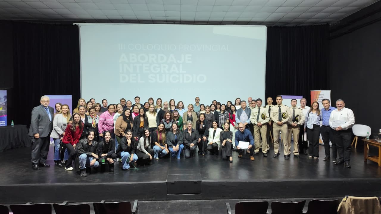 Montecarlo reunio a especialistas y organizaciones para fortalecer la prevencion comunitaria del suicidio 3 - 5