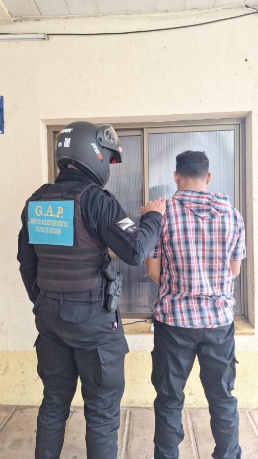 Cuatro detenidos en Posadas tras distintos operativos 2 4 - WhatsApp Image 2026 06 08 at 12.13.21 1 - 3