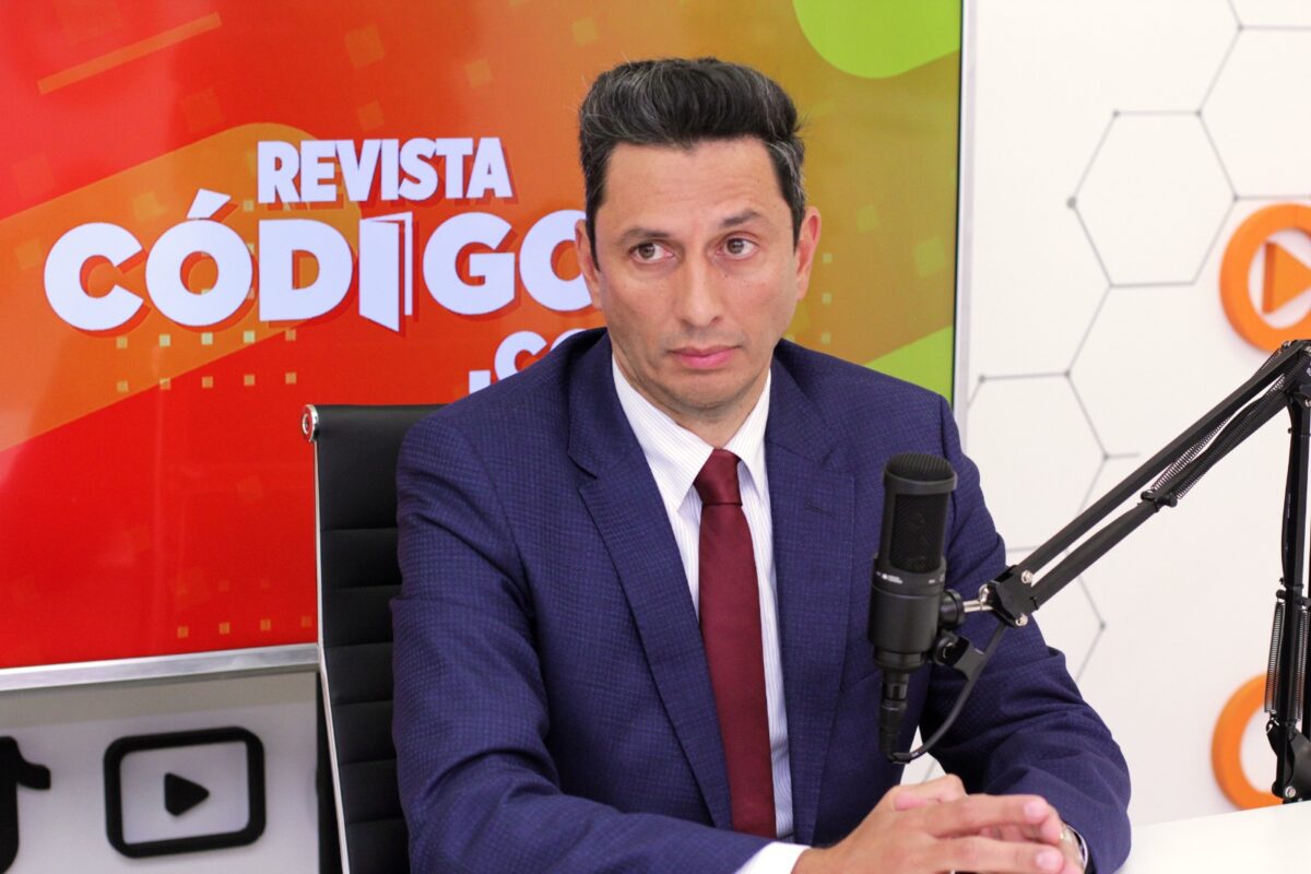 Adrián Núñez pasó por una nueva edición del streaming de Códigos 7 14 - adrian nunez codigos lla 6 - 13