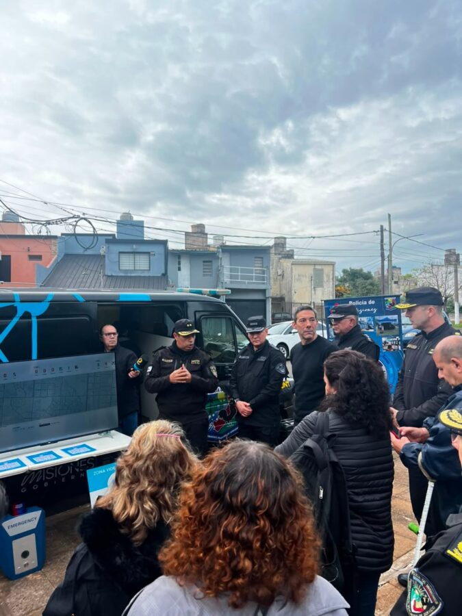 Habilitaron nuevo sistema de alarma vecinal en Villa Cabello para comunicar emergencias al 911 2 4 - alerta vecinal 3 - 3