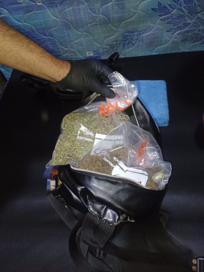 detenidos drogas iguazu 3 - 5