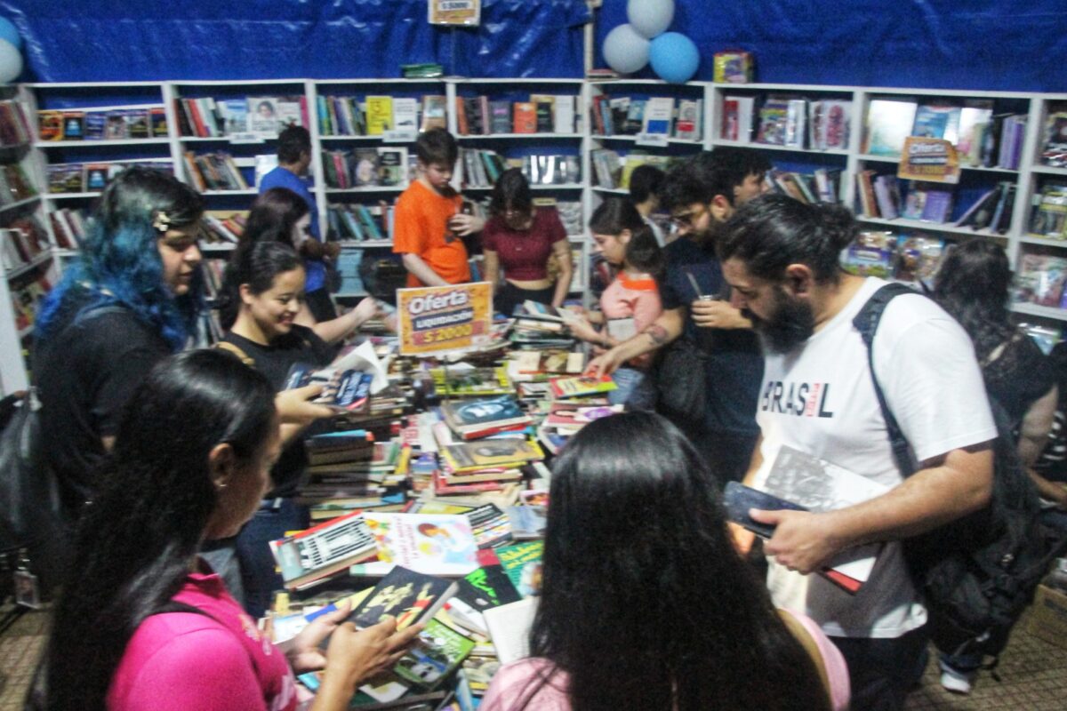 Posadas vivió a pleno la tercera jornada de la Feria del Libro y cierra hoy con múltiples actividades 4 8 - feria del libro 9 - 7