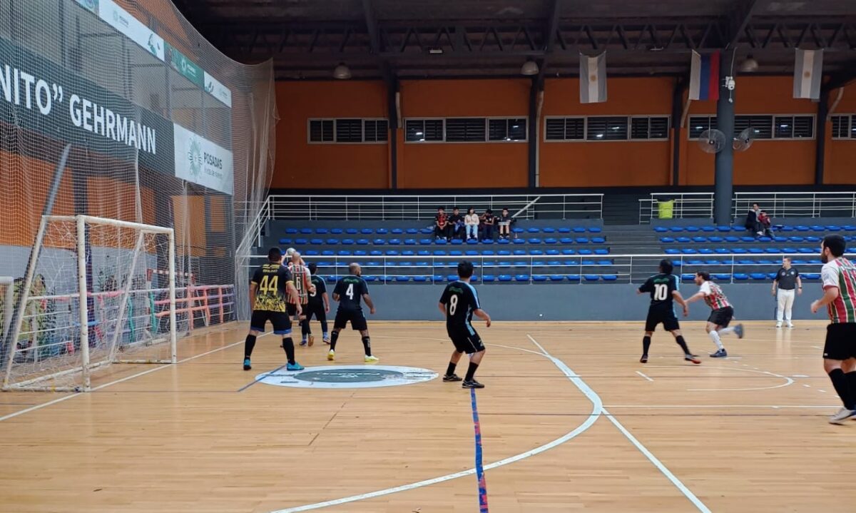 mitre 3 - 1