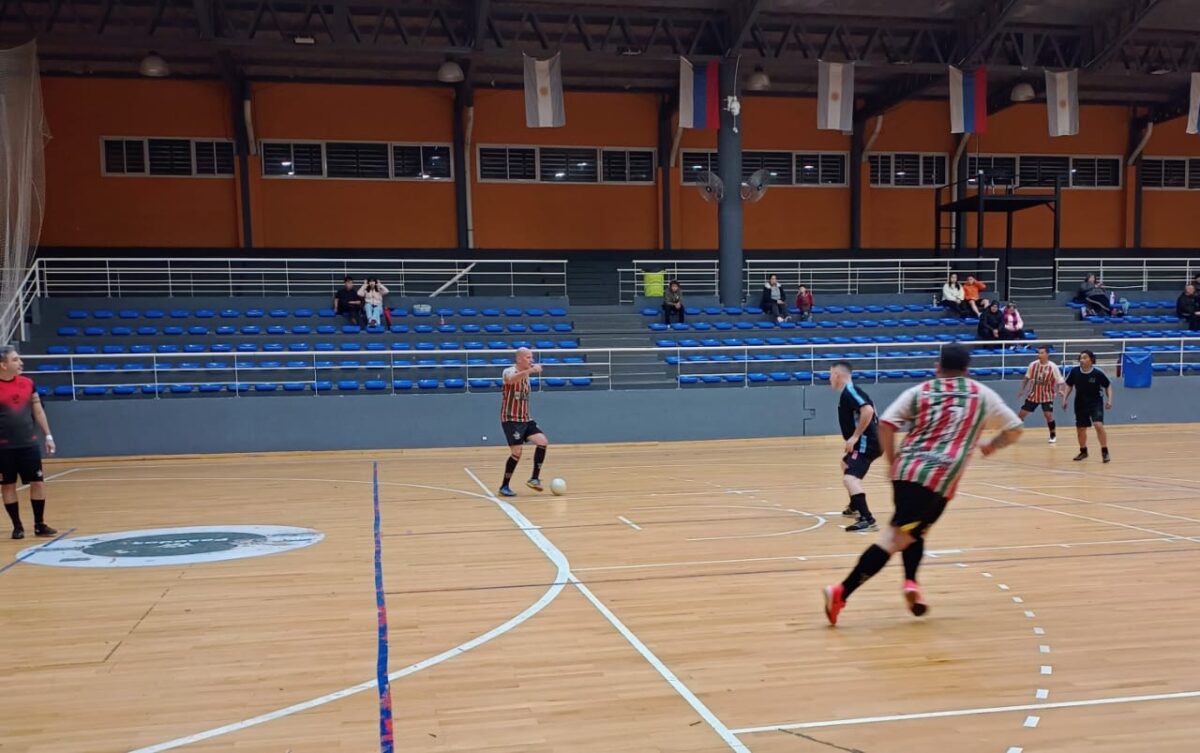 mitre 5 - 3