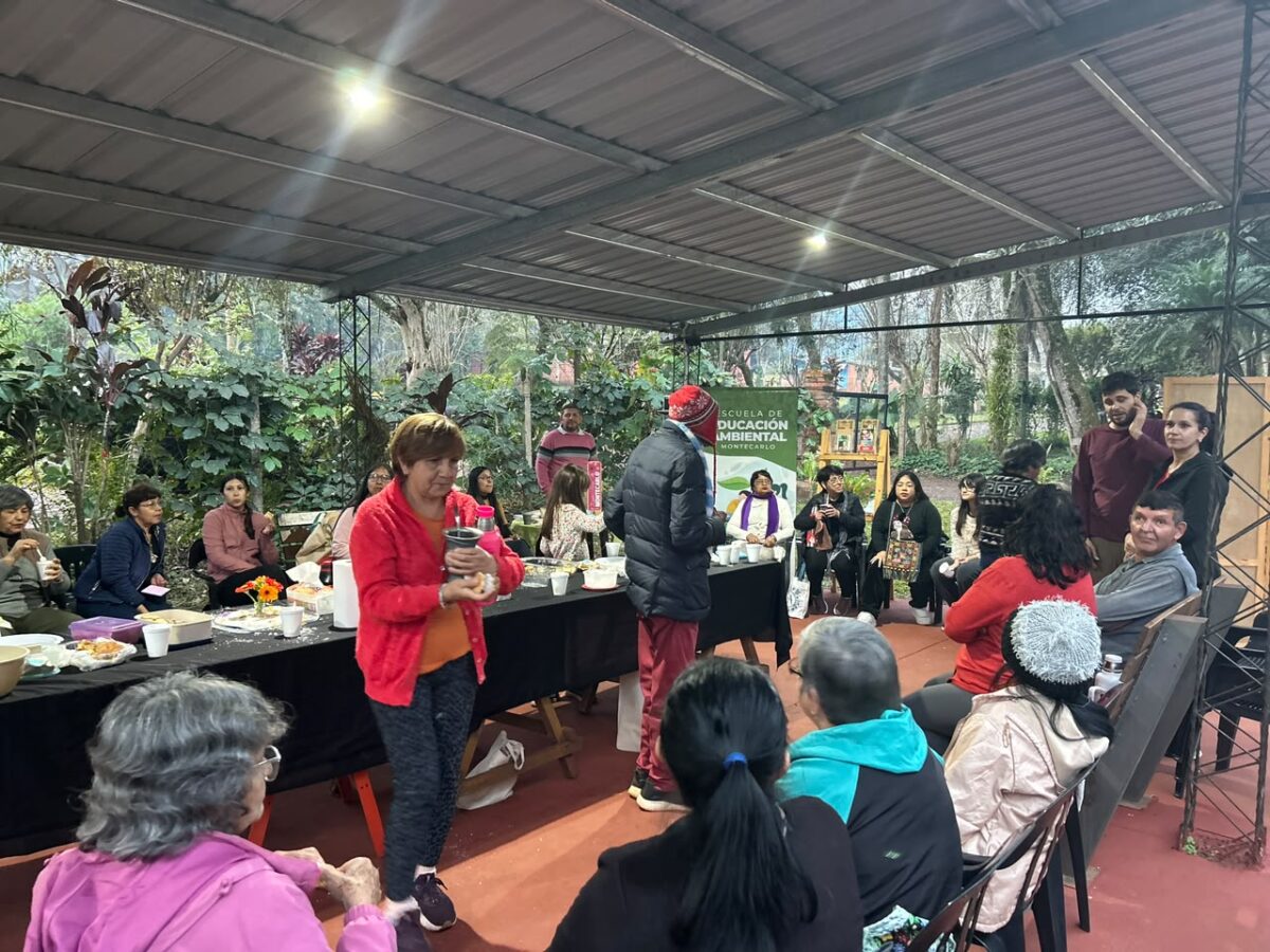Adultos mayores disfrutaron de una jornada recreativa en el Jardín Botánico de Montecarlo 1 2 - montecarlo 1 1 - 1