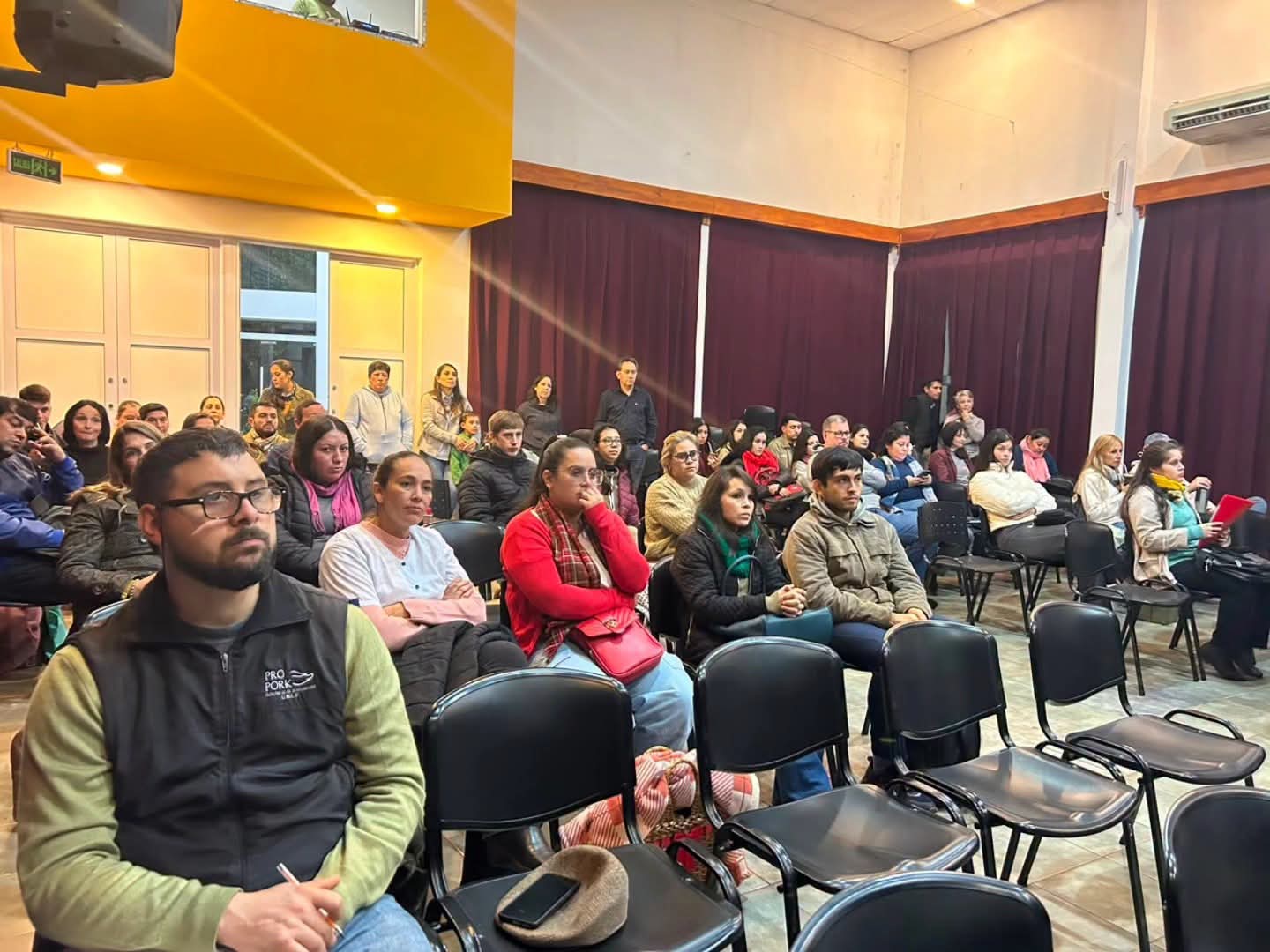 Montecarlo fortalece la capacitación educativa con una diplomatura en Tecnología e IA 1 2 - montecarlo 2 - 1