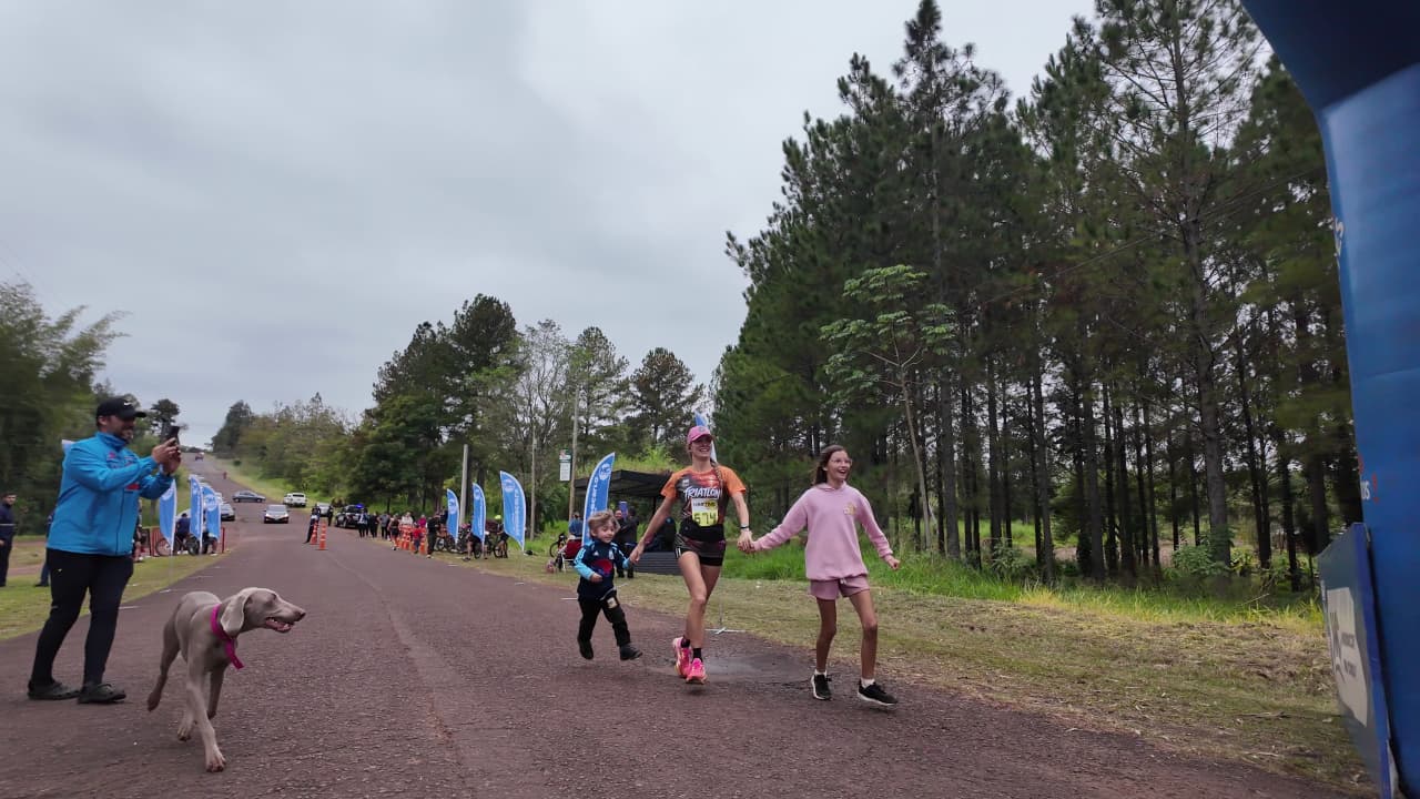 El Triatlón Aventura XV de Montecarlo reunió a decenas de competidores en una nueva jornada de deporte y superación 4 8 - montecarlo triatlon 4 - 7