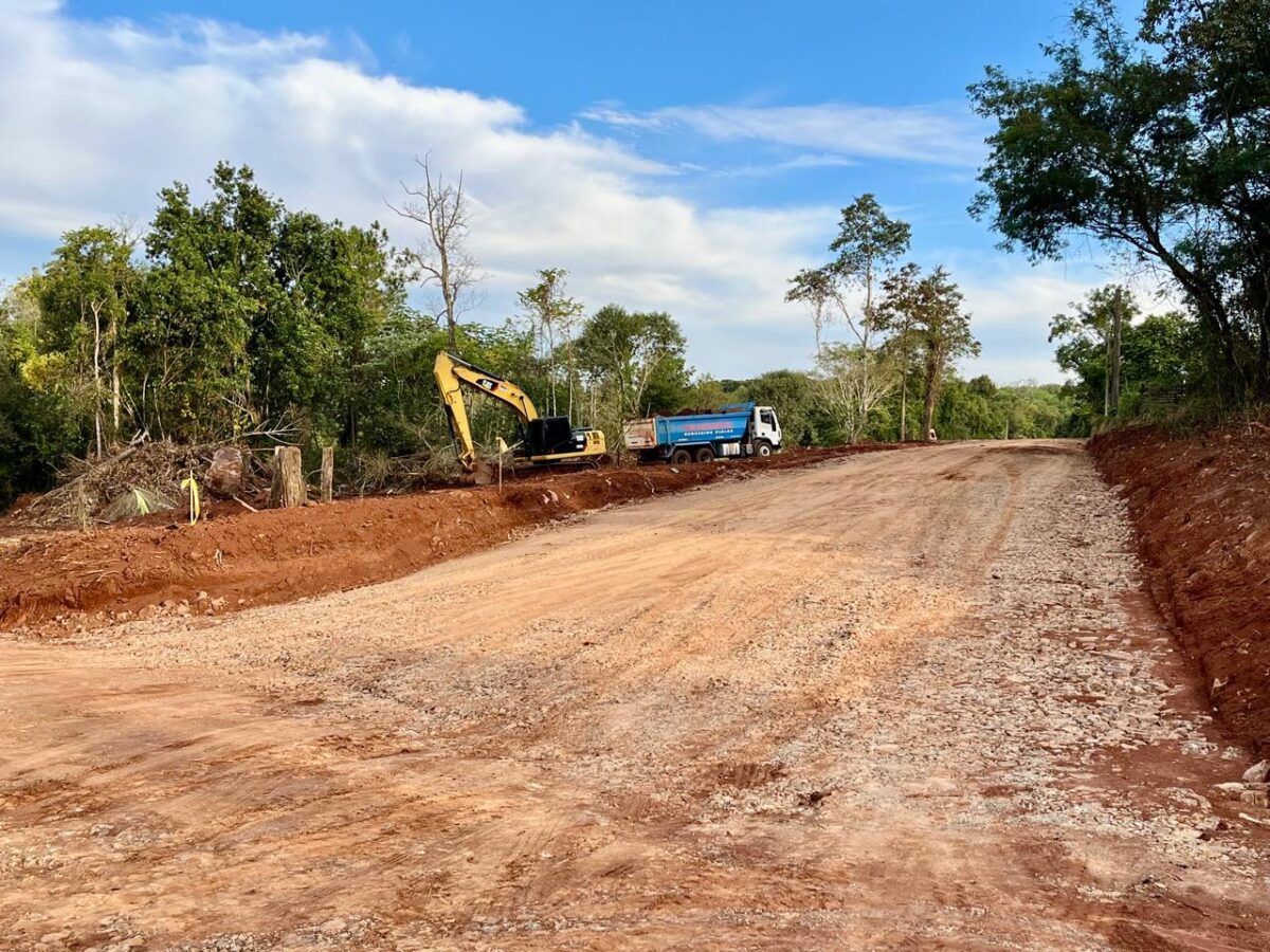 Puerto Rico: continúan las mejoras en infraestructura vial en el loteo Klein 4 8 - obras loteo puerto rico 6 - 7