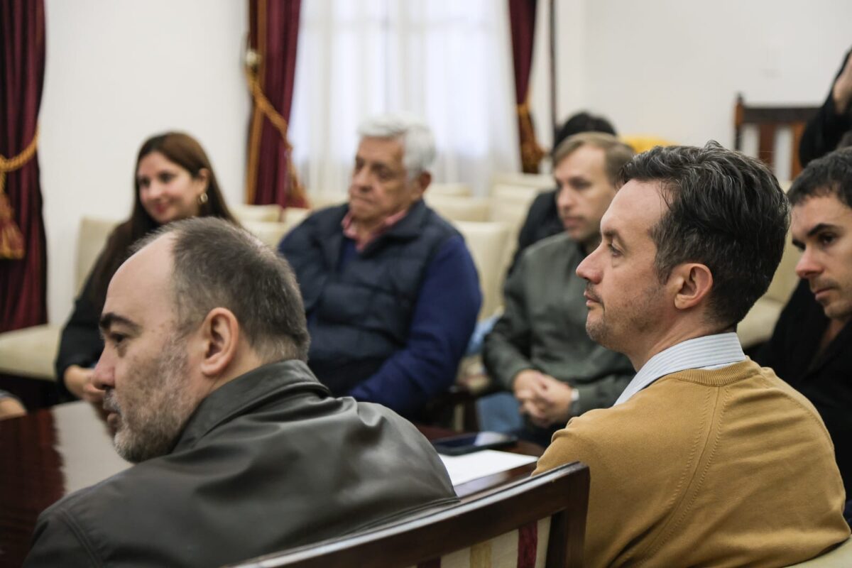 “No duden que vamos a ayudar”: Passalacqua se reunió con representantes de la CEM 3 6 - passalacqua cem 1 2 - 5