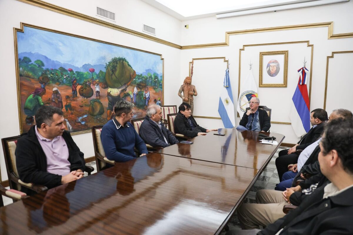 Ante la paralización de obras nacionales, Passalacqua ratificó la inversión provincial para sostener el empleo en la construcción