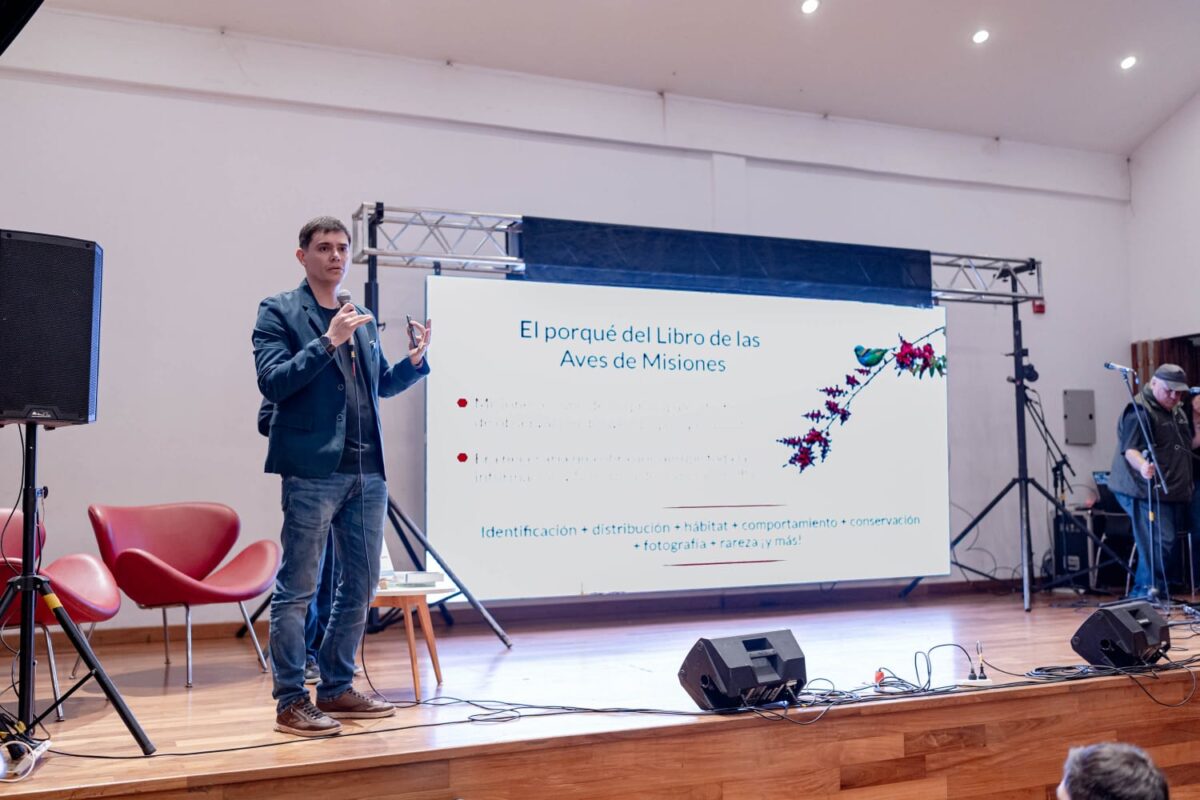 passalacqua en la presentacion de libro 4 - 5