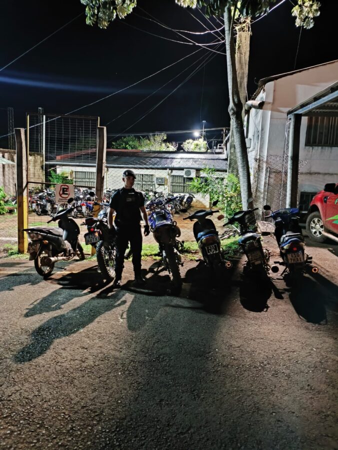 Operativos policiales dejaron 13 motos secuestradas y varias infracciones en cinco localidades misioneras 3 6 - secuestro vehiculos 2 - 5