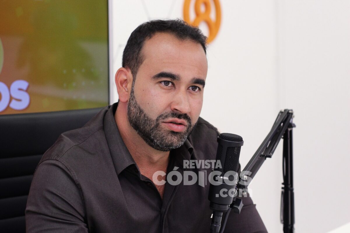 Matías Sebely y Alejandro Velázquez pasaron por el streaming de Códigos 5 10 - Alejandro Velazquez y Matias Sebely pasaron por el streaming de Codigos 5 - 9