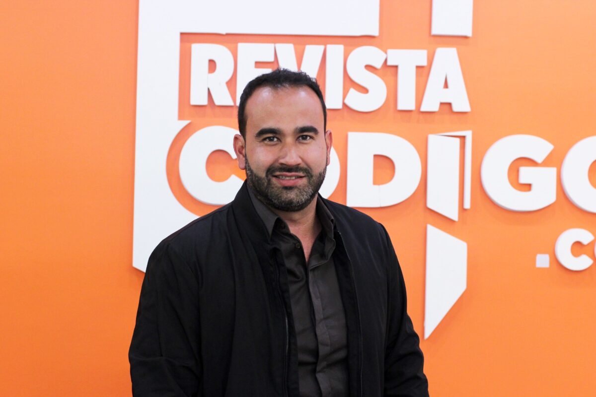 Matías Sebely y Alejandro Velázquez pasaron por el streaming de Códigos 1 2 - Alejandro Velazquez y Matias Sebely pasaron por el streaming de Codigos 8 - 1
