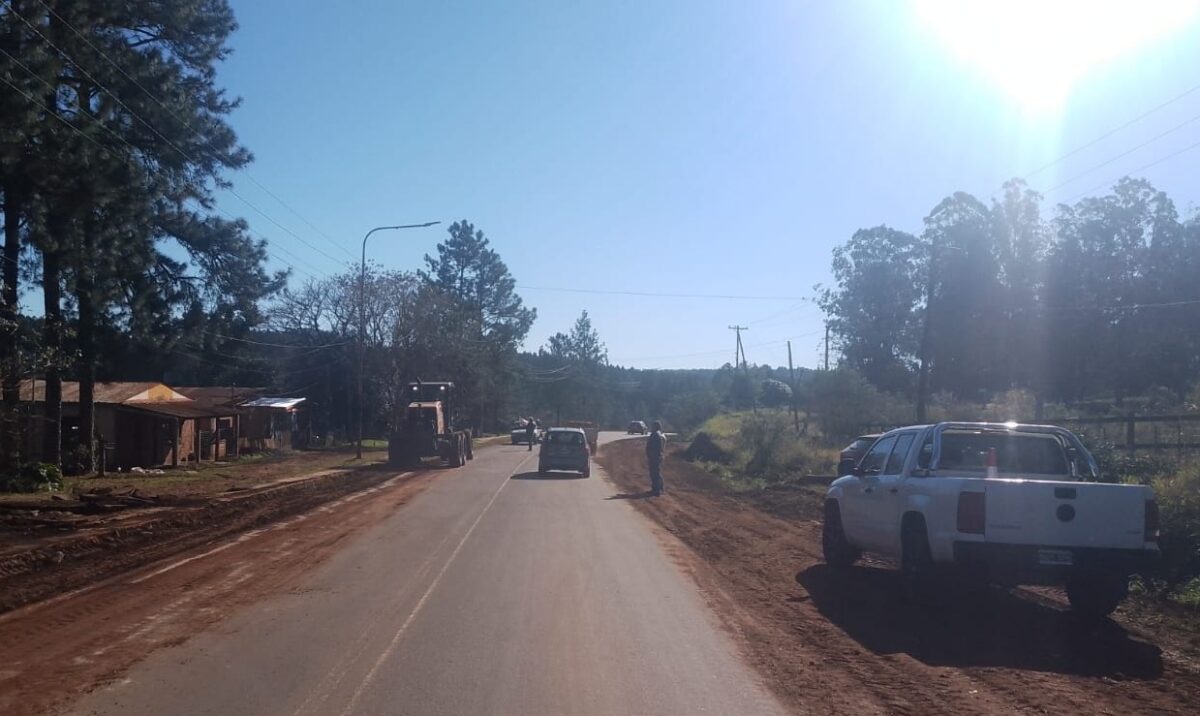 Misiones refuerza el control de rutas y puentes ante el escenario climático que prevé El Niño 2 4 - DPV MONITOREO Y DESPEJE 2 - 3