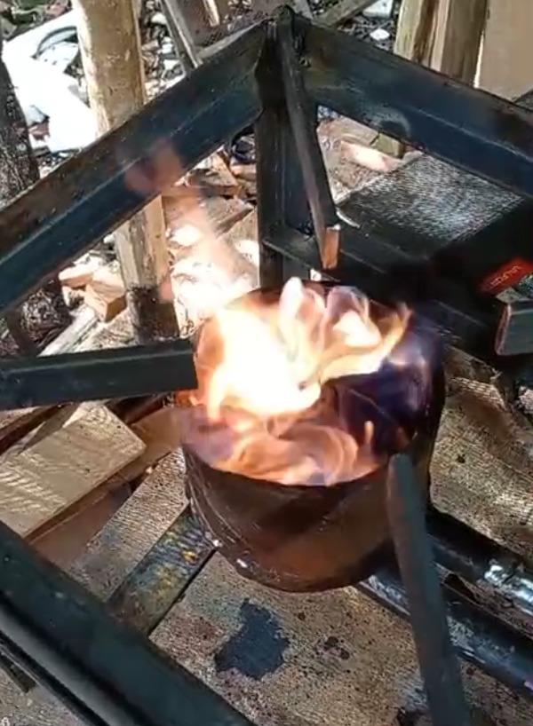 De un taller de escuela tecnica a una cocina ecologica el misionero que transforma aceite usado en energia 8 - 3